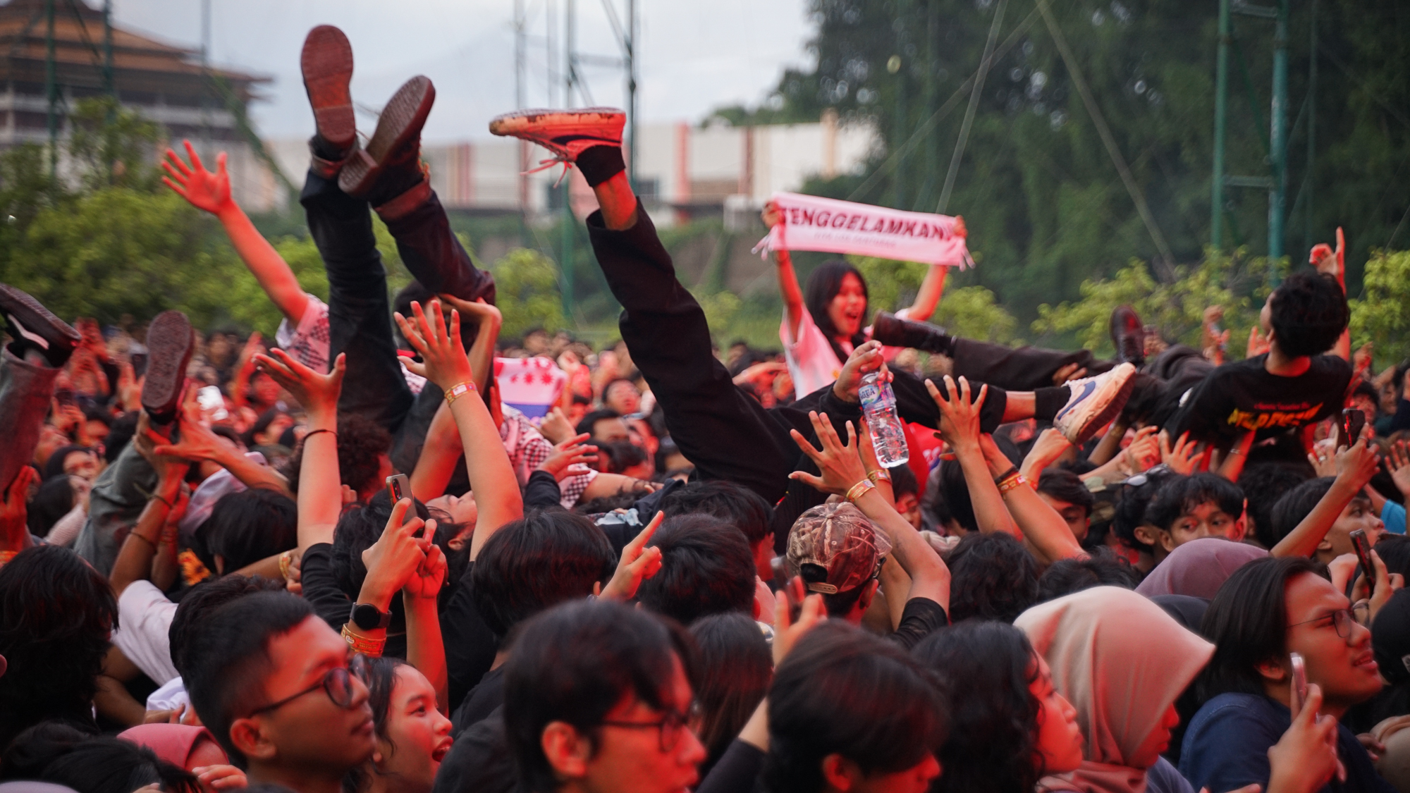 Crowd at FISIPHORIA